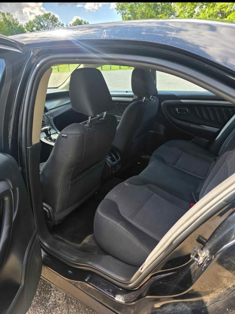 2012 Ford Taurus SEL - Photo 11
